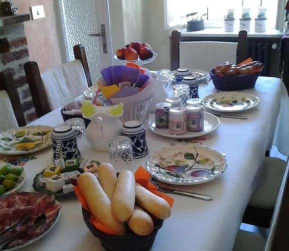 Lo Scudiero Frühstückspension Castelnuovo Don Bosco